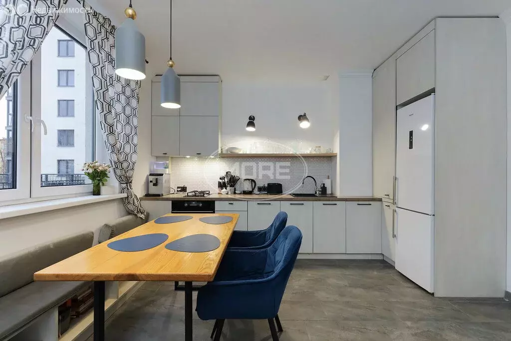 3-комнатная квартира: Калининград, Воздушный переулок, 1 (72.7 м) - Фото 2