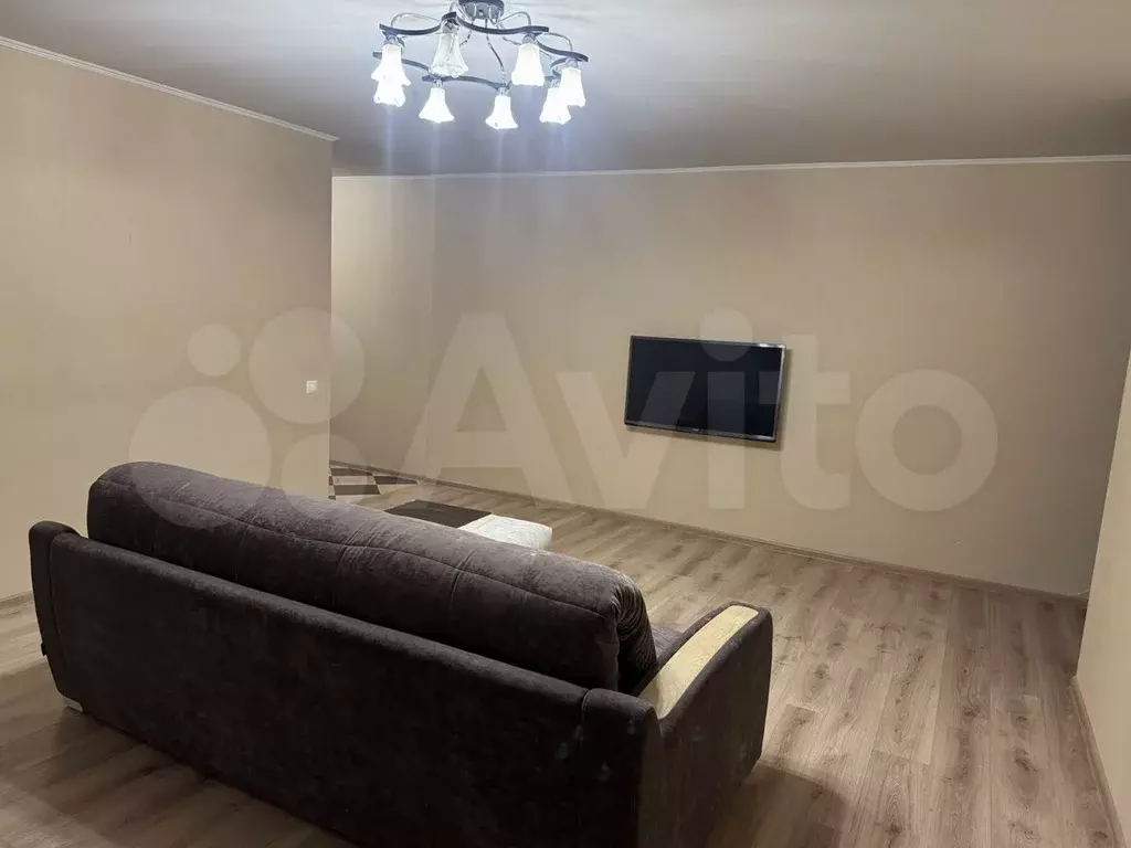 3-к. квартира, 67,9 м, 1/9 эт. - Фото 0