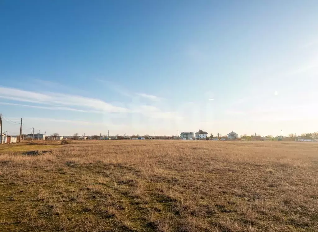 Участок в Крым, Черноморский район, Окуневское с/пос, с. Громово  (6.5 ... - Фото 1