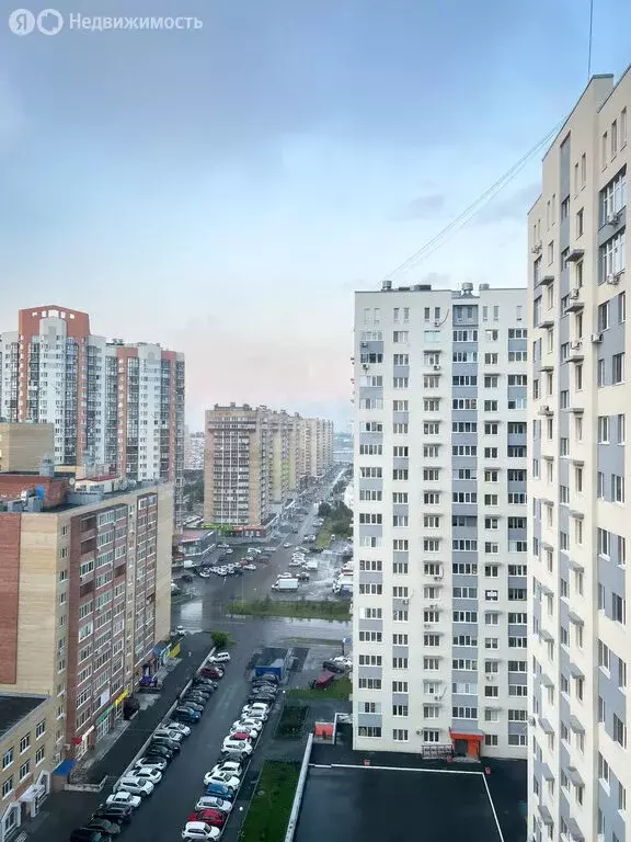2-комнатная квартира: Тюмень, улица Газовиков, 35 (56.6 м) - Фото 2