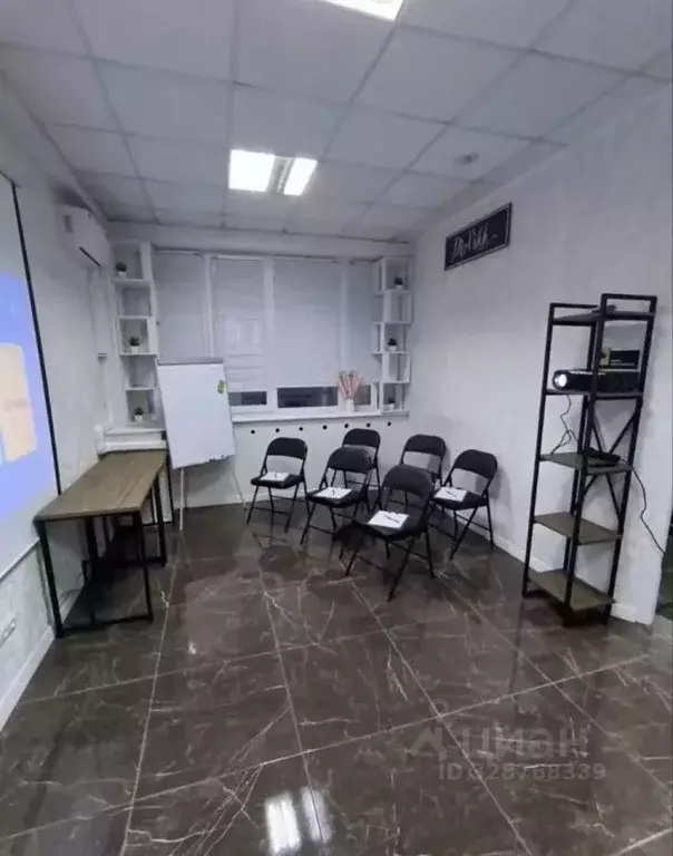 Офис в Свердловская область, Екатеринбург ул. Белинского, 56 (33 м) - Фото 1