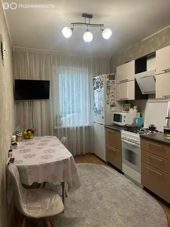 3-комнатная квартира: Набережные Челны, улица Академика Королёва, 4 ... - Фото 0