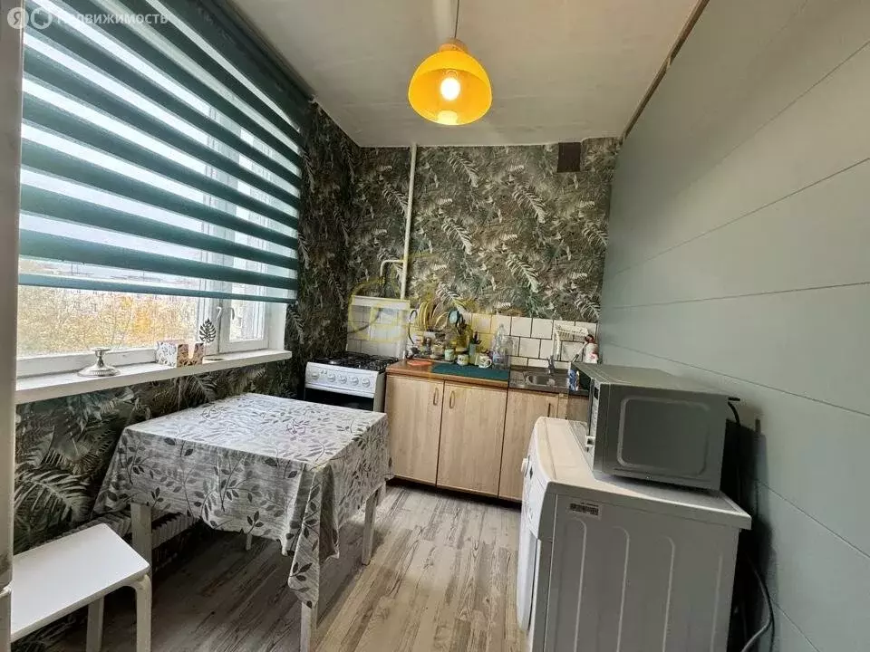 3-комнатная квартира: Клин, Клинская улица, 4к2 (61.4 м) - Фото 2