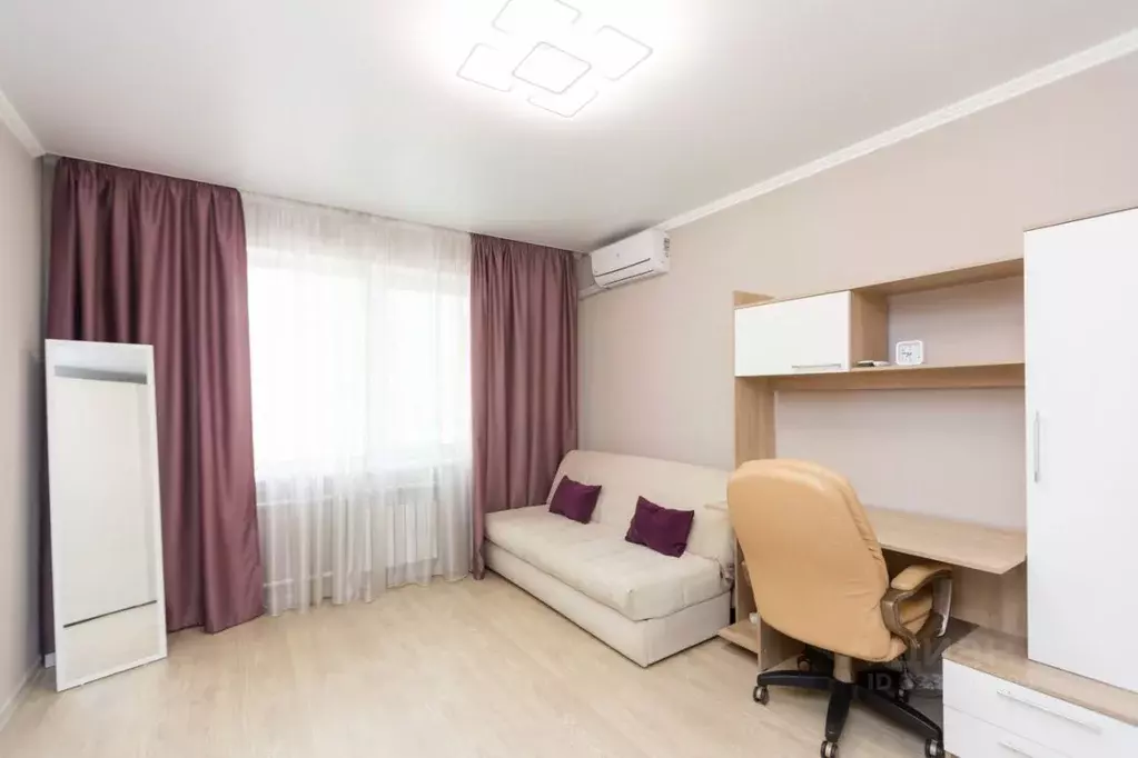 2-к кв. Оренбургская область, Оренбург ул. Поляничко, 8 (61.1 м) - Фото 1