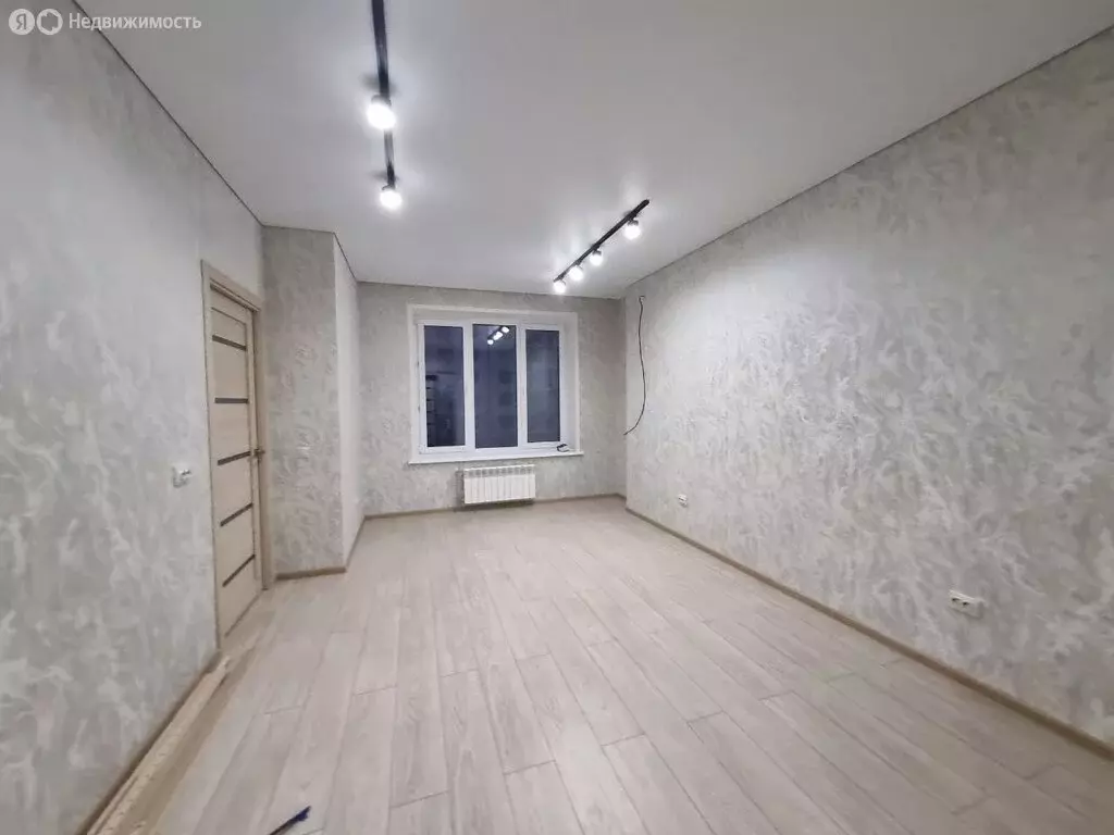 1-комнатная квартира: Абакан, улица Ленинского Комсомола, 77 (33 м) - Фото 2