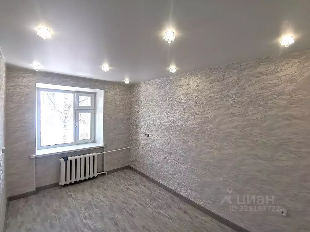 Комната Ханты-Мансийский АО, Нижневартовск ул. Мира, 18 (10.4 м) - Фото 2