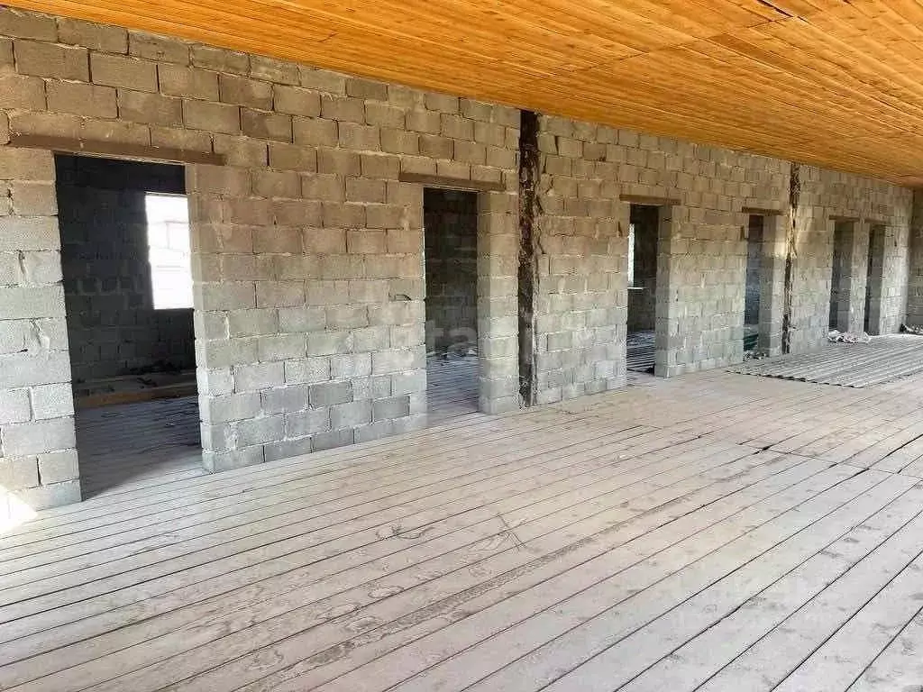 Дом в Саха (Якутия), Якутск ул. Окружная Дорога, 104 (500 м) - Фото 0