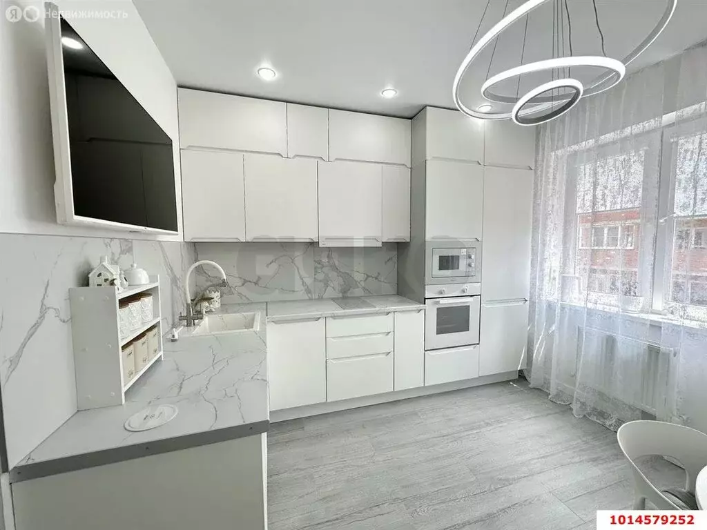 1-комнатная квартира: аул Новая Адыгея, Бжегокайская улица, 90/5к4 ... - Фото 1
