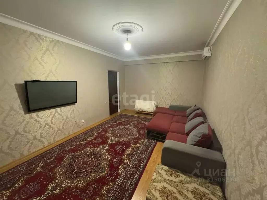 2-к кв. Дагестан, Махачкала ул. Хаджи Булача, 21 (72.0 м) - Фото 0