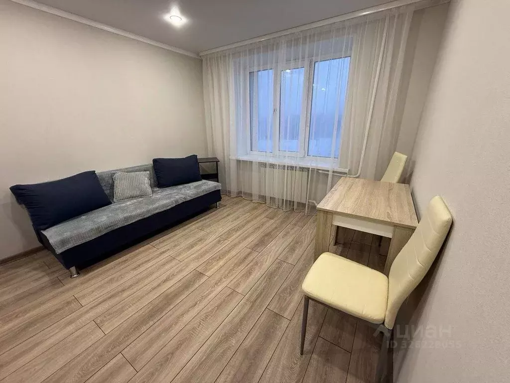 Студия Оренбургская область, Оренбург Знаменский проезд, 11 (18.0 м) - Фото 1