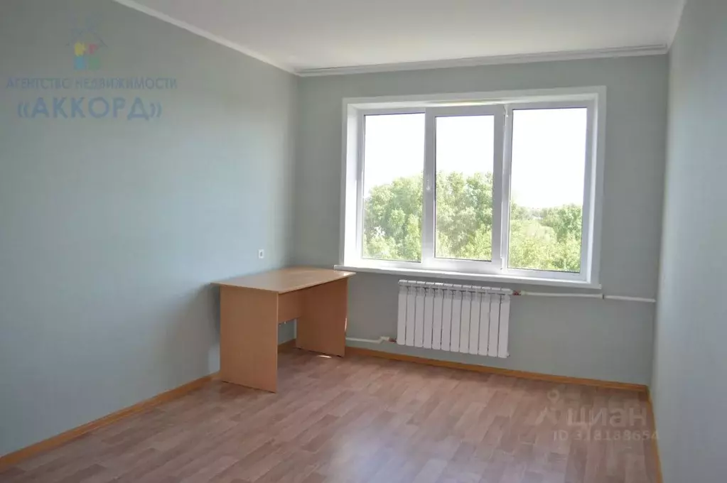 3-к кв. Алтайский край, Барнаул ул. Новосибирская, 38к2 (64.4 м) - Фото 0