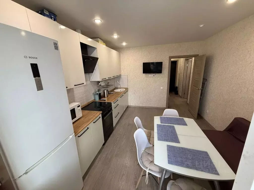 1-к кв. Воронежская область, Воронеж бул. Олимпийский, 12 (41.8 м) - Фото 0