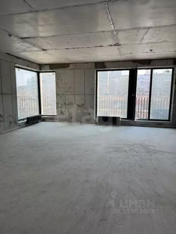 3-к кв. Приморский край, Владивосток ул. Мыс Кунгасный, 3Б (60.0 м) - Фото 0