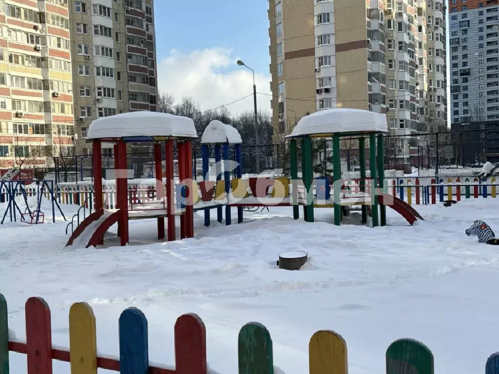 Продается 3-комнатная квартира - Фото 1