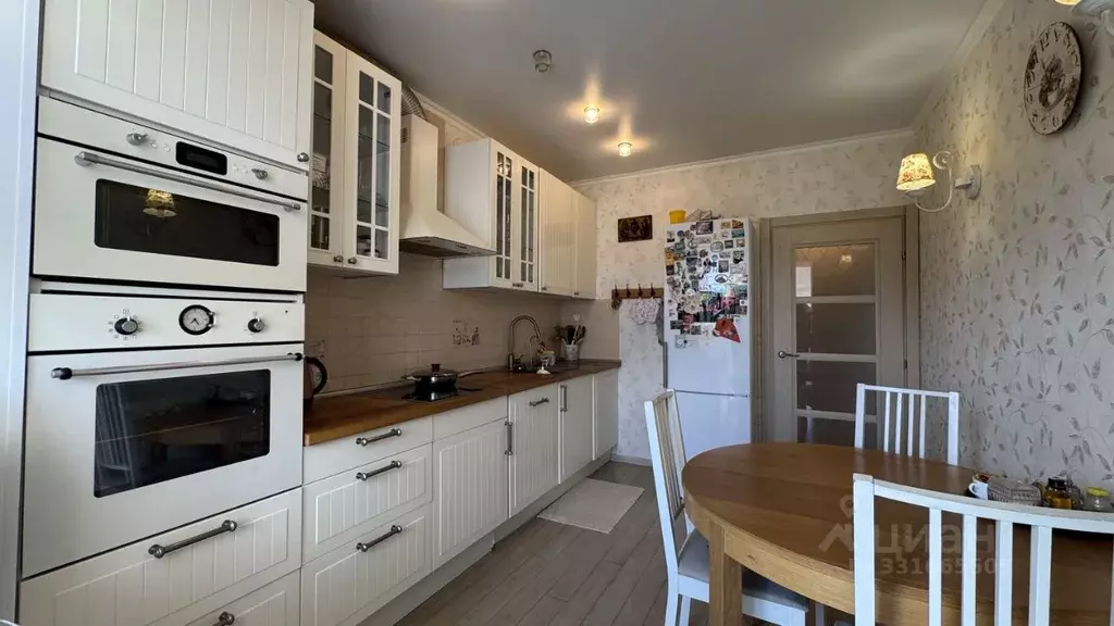 3-к кв. Башкортостан, Уфа Коммунистическая ул., 92 (88.0 м) - Фото 2