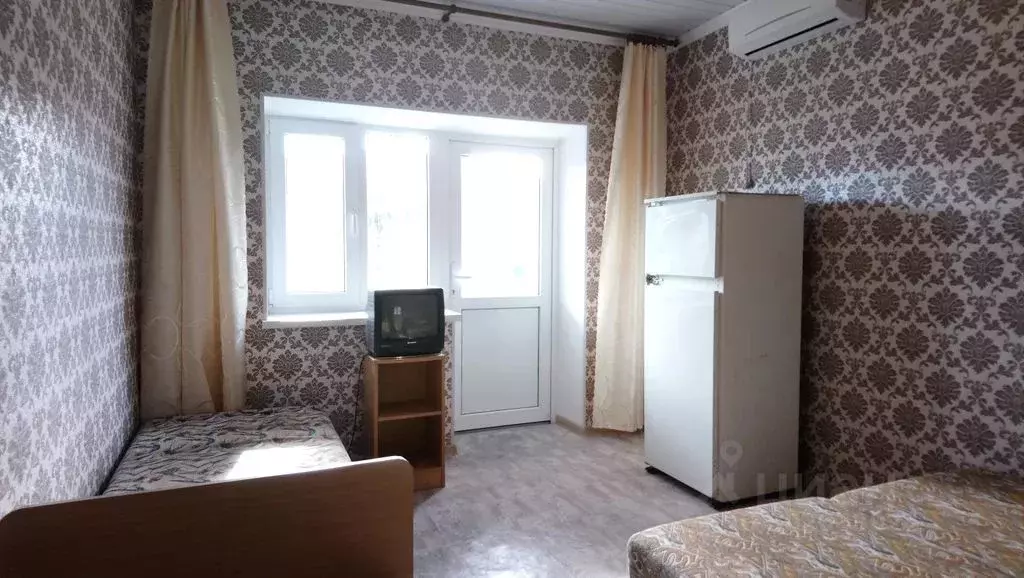 Комната Крым, Алушта муниципальный округ, с. Малореченское ул. ... - Фото 1