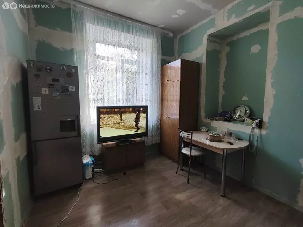 2-комнатная квартира: Армавир, улица Тургенева, 76 (30 м) - Фото 0