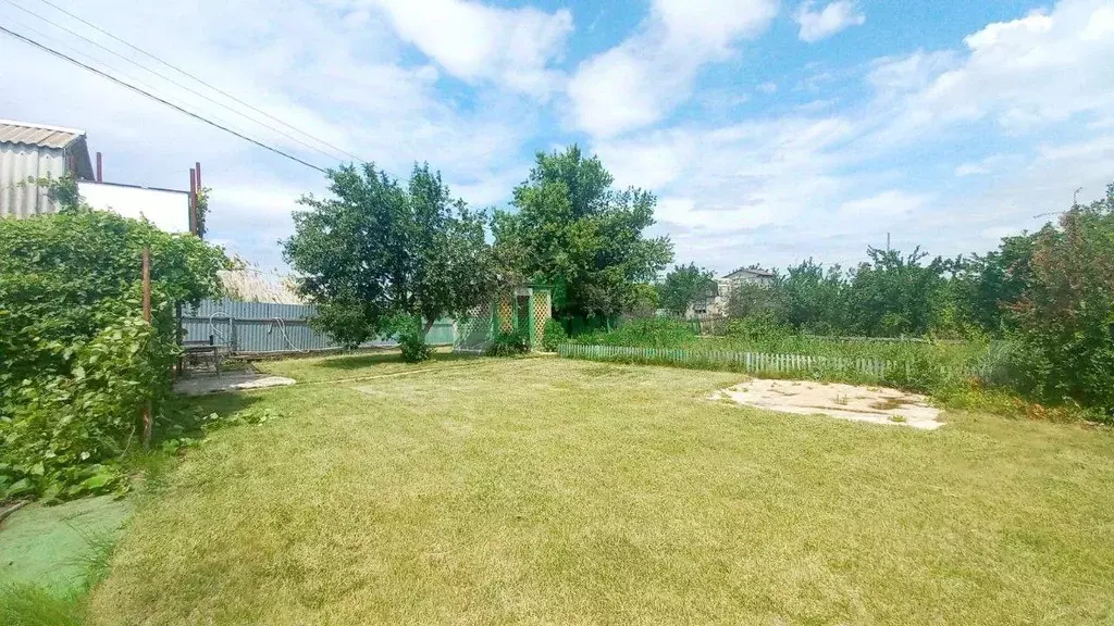 Дом в Саратовская область, Балаковский район, Натальинское ... - Фото 1