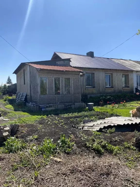Дом в Башкортостан, Куюргазинский район, Свободинский сельсовет, с. ... - Фото 1