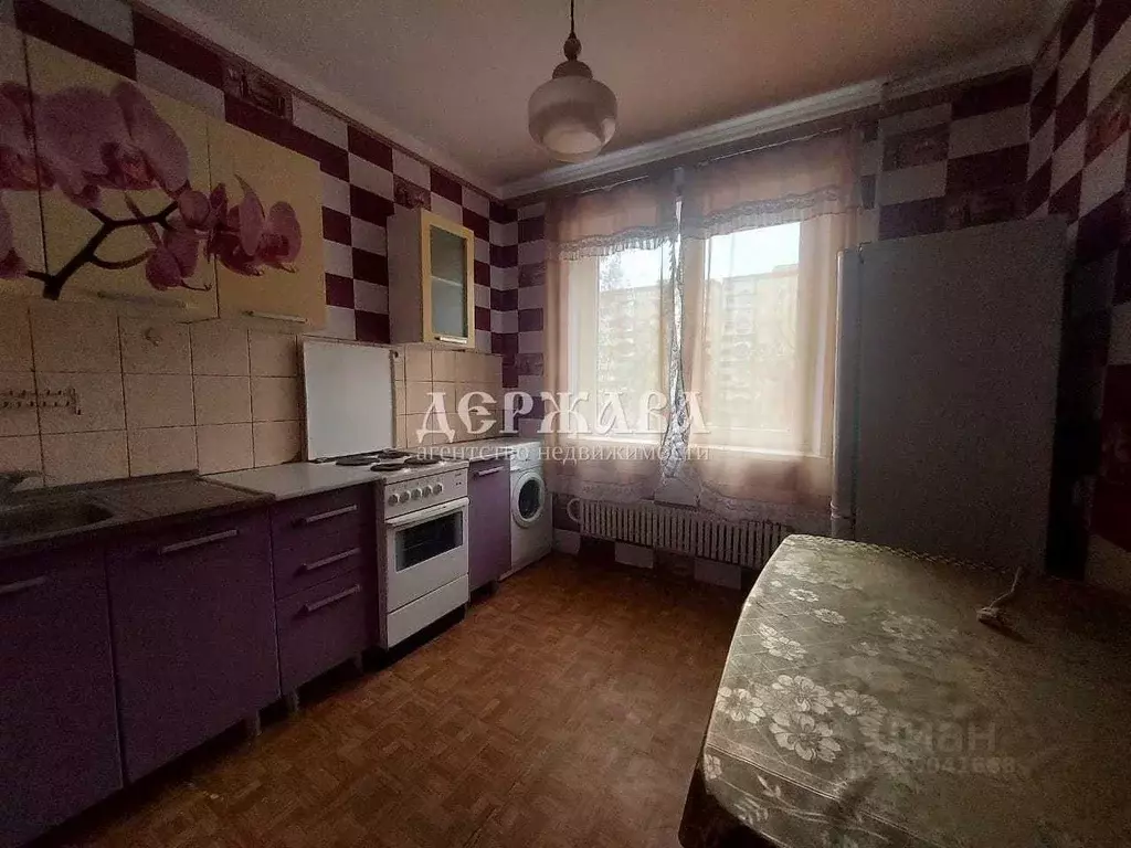 2-к кв. Белгородская область, Старый Оскол Восточный мкр, 2А (53.0 м) - Фото 2