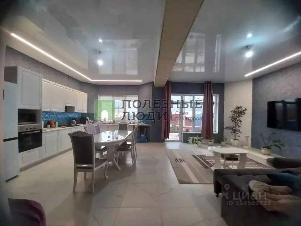 Дом в Краснодарский край, Новороссийск ул. Лавандовая, 66к2 (190 м) - Фото 2