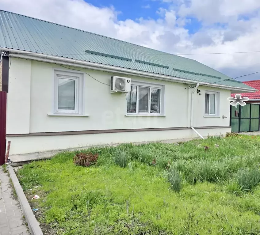 Дом в Белгородская область, Валуйки Интернациональная ул., 11 (54 м) - Фото 2
