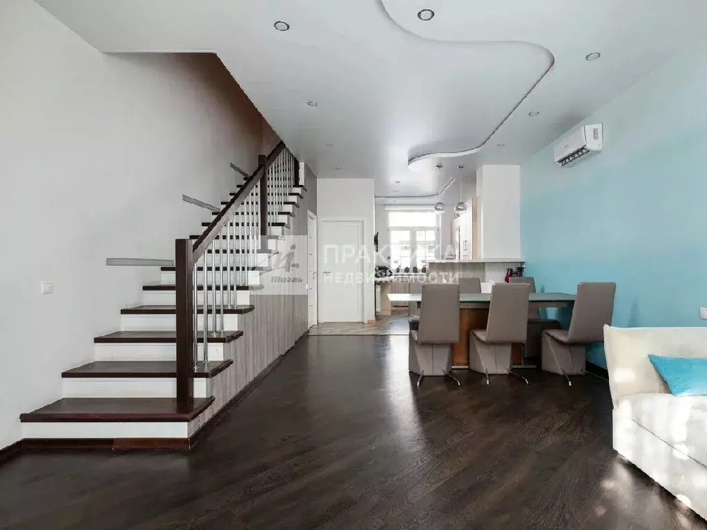 Продается 4-комнатная квартира - Фото 2