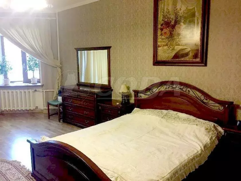 3-комнатная квартира: Тюмень, улица Малыгина, 56 (120.5 м) - Фото 1