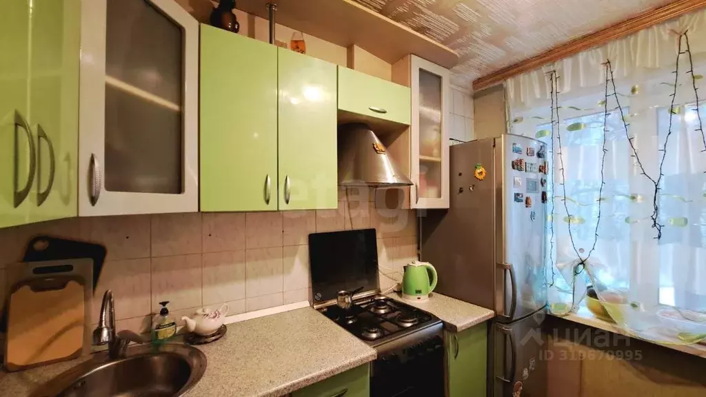 3-к кв. Смоленская область, Смоленск ул. Маршала Еременко, 20 (61.3 м) - Фото 0