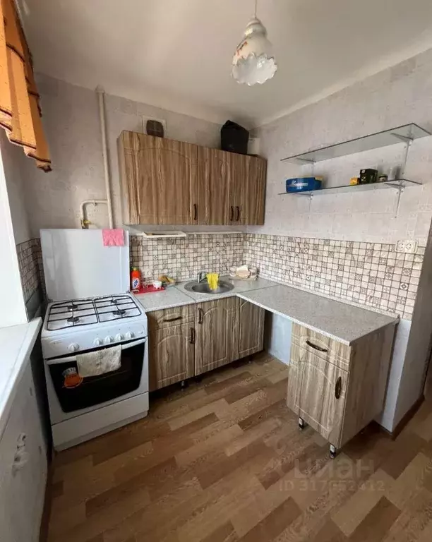 3-к кв. Омская область, Омск ул. 2-я Солнечная, 28 (58.0 м) - Фото 0