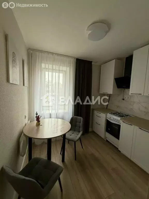 1-комнатная квартира: Калининград, Озёрная улица, 3 (36 м) - Фото 1