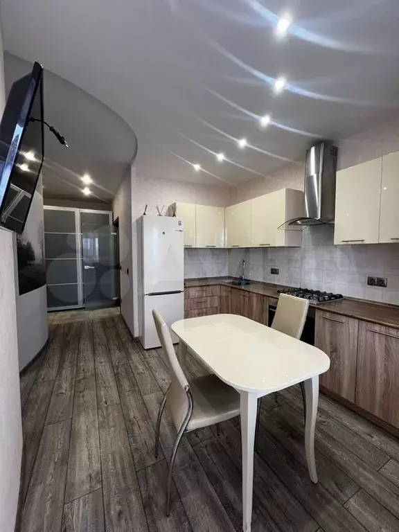 1-к. квартира, 51,5 м, 5/9 эт. - Фото 0