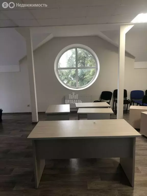 Офис (240 м) - Фото 2