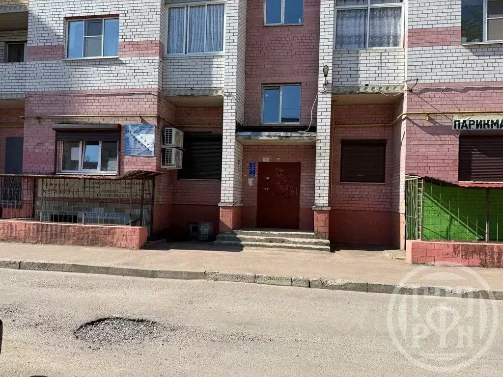 Помещение свободного назначения в Ленинградская область, Отрадное ... - Фото 1