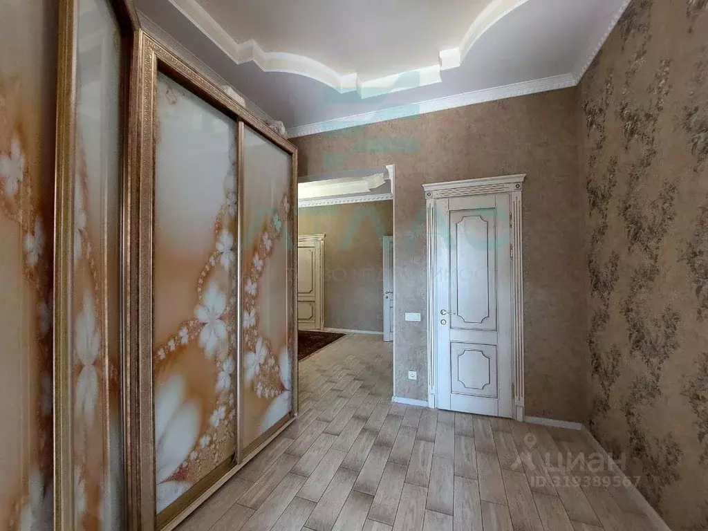 Дом в Крым, Симферополь ул. Димитрова, 3А (550 м) - Фото 2