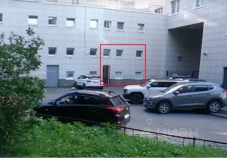 Торговая площадь в Санкт-Петербург просп. Авиаконструкторов, 2 (109 м) - Фото 2