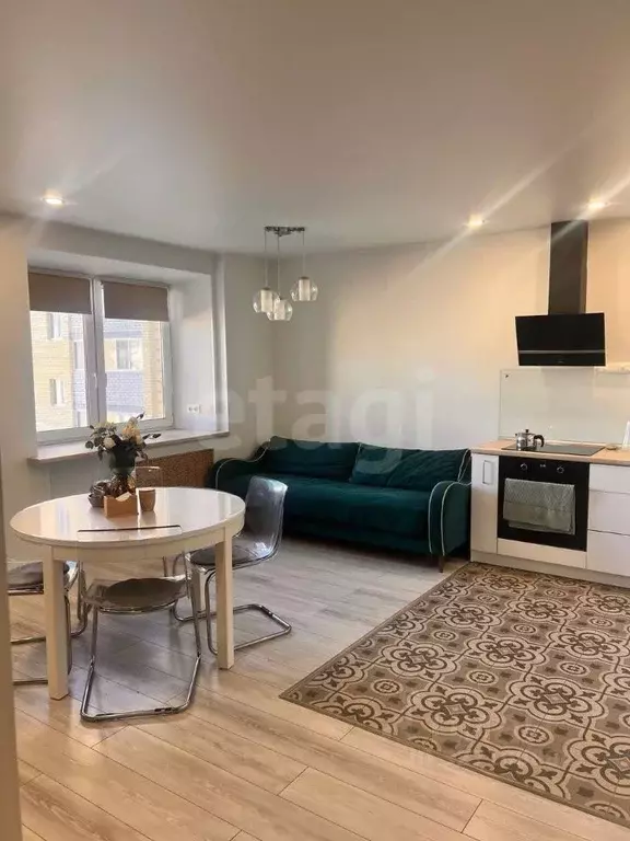 2-к кв. Тюменская область, Тюмень ул. Избышева, 6 (65.0 м) - Фото 2