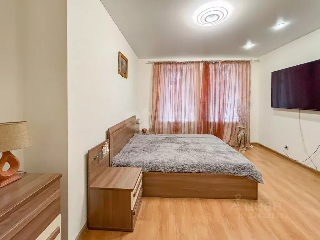 2-к кв. Псковская область, Псков ул. Леона Поземского, 10 (72.0 м) - Фото 1