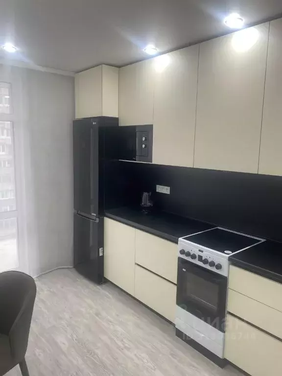 1-к кв. Приморский край, Владивосток ул. Расула Гамзатова, 1 (36.0 м) - Фото 0