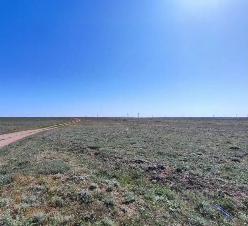 Участок в Крым, Сакский район, Штормовское с/пос, с. Приветное ул. ... - Фото 2