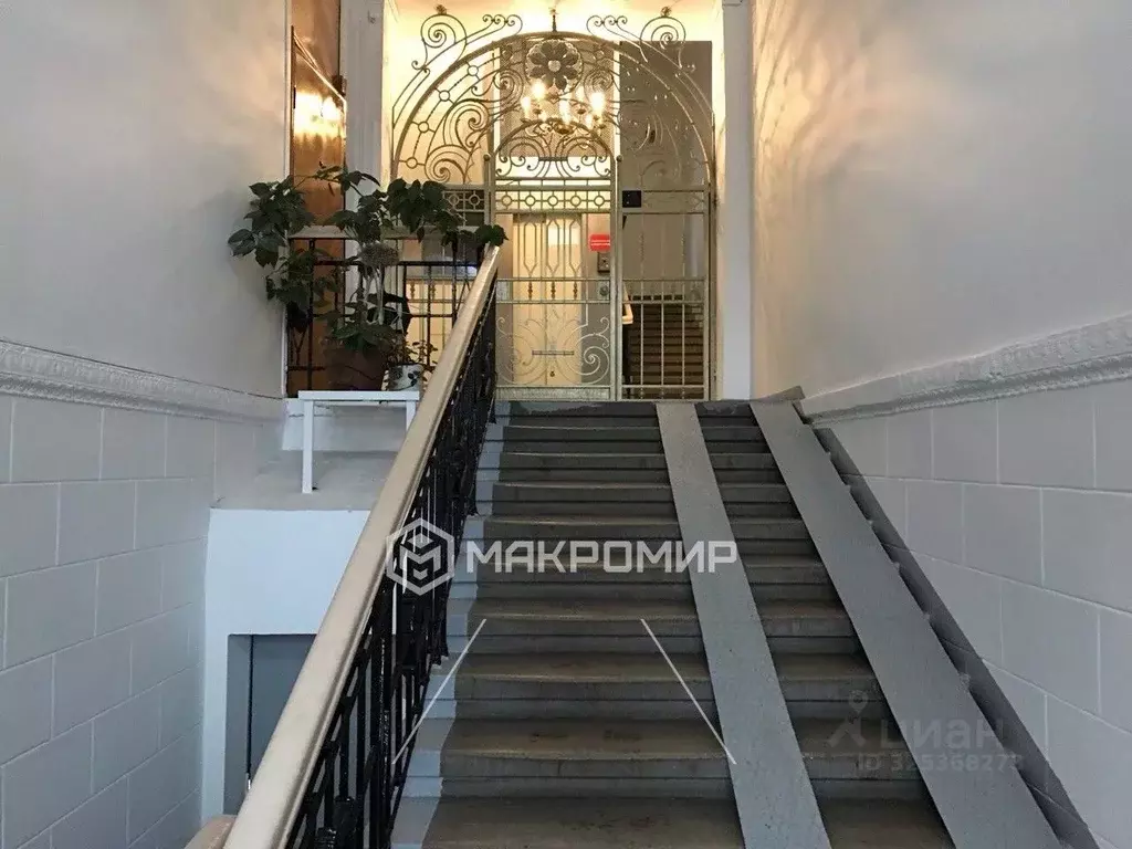 Комната Москва Климентовский пер., 9/1 (34.6 м) - Фото 1
