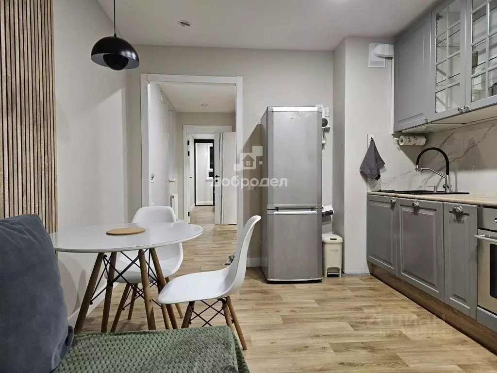 1-к кв. Свердловская область, Екатеринбург ул. Лыжников, 3 (41.7 м) - Фото 1