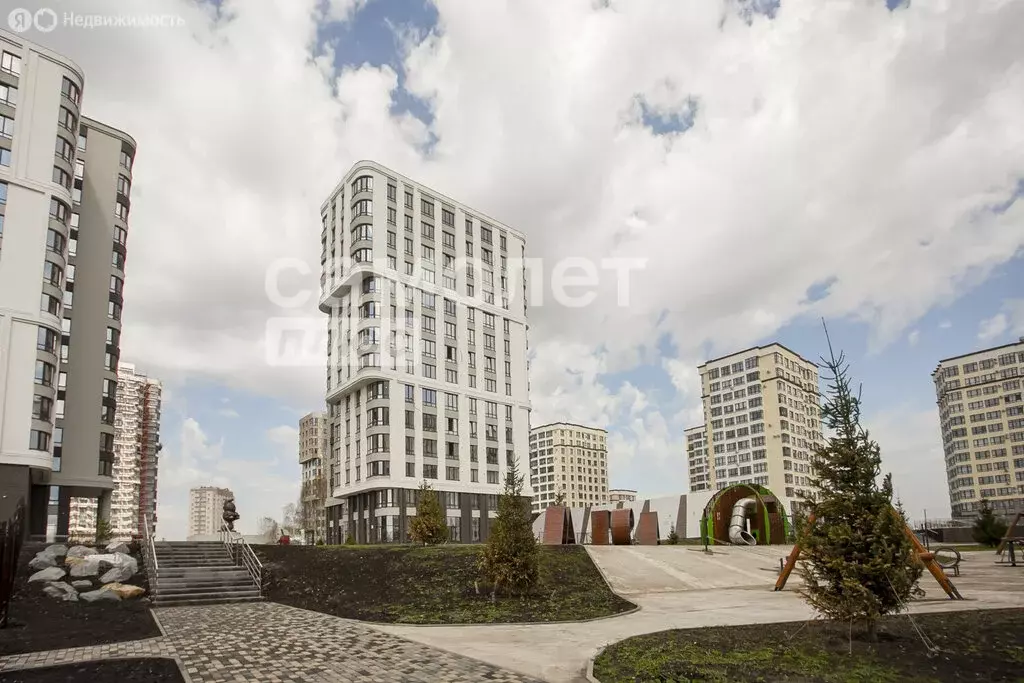 4-комнатная квартира: Кемерово, улица Дружбы, 28/2 (75.7 м) - Фото 1