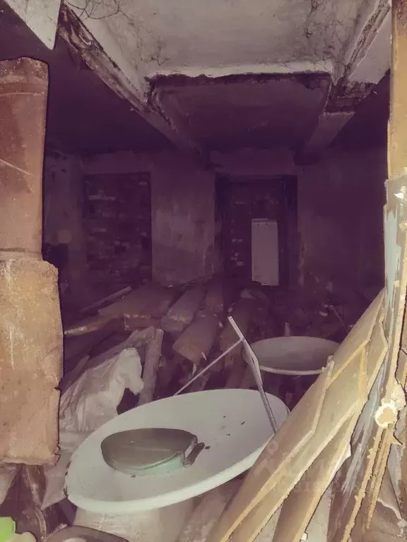 Помещение свободного назначения в Новгородская область, Боровичи наб. ... - Фото 1