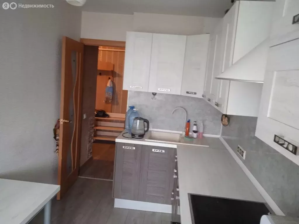 3-комнатная квартира: Екатеринбург, Техническая улица, 14к1 (63.8 м) - Фото 0