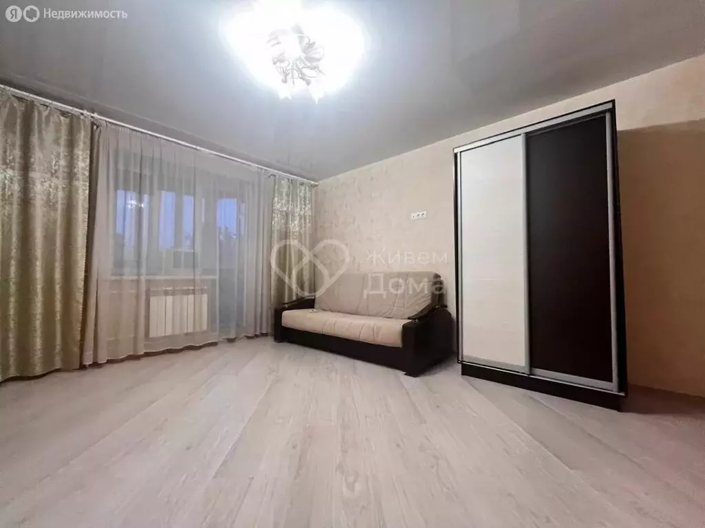 1-комнатная квартира: Волгоград, Шекснинская улица, 81А (50.3 м) - Фото 0