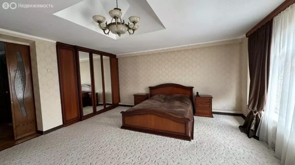 Дом в Яблоновский, Цветочная улица (240 м) - Фото 0