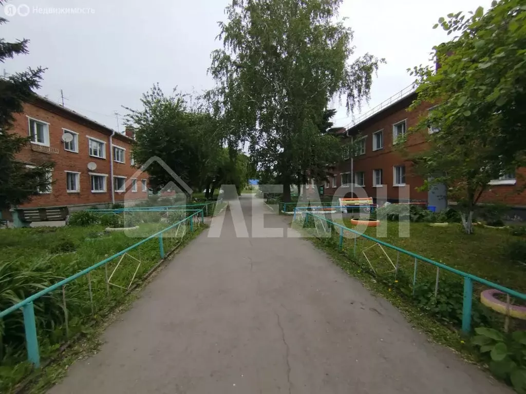 2-комнатная квартира: Омск, 2-я Казахстанская улица, 42 (41.1 м) - Фото 1