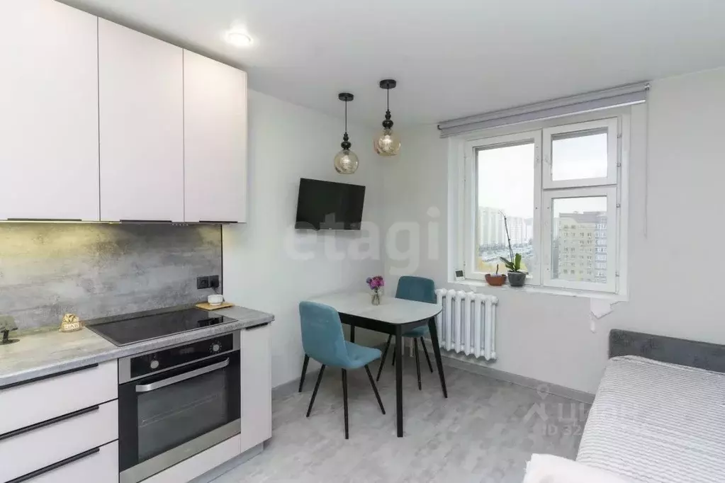 2-к кв. Тюменская область, Тюмень Широтная ул., 165к3 (64.5 м) - Фото 1