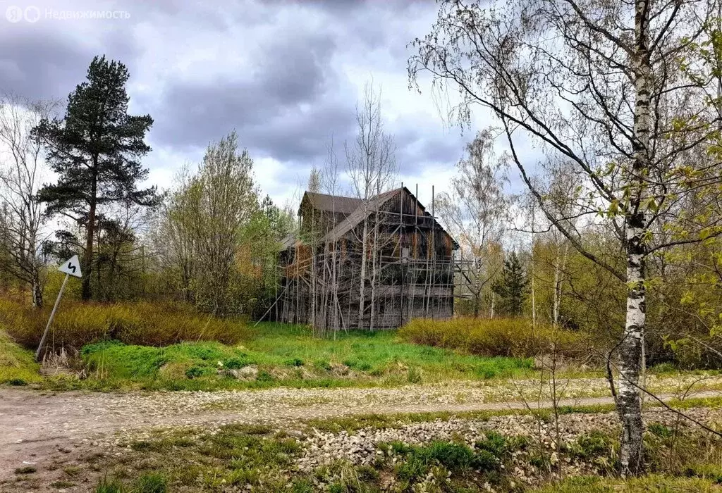 Дом в городской посёлок Ульяновка, Большая Речная улица, 68/2 (240 м) - Фото 0